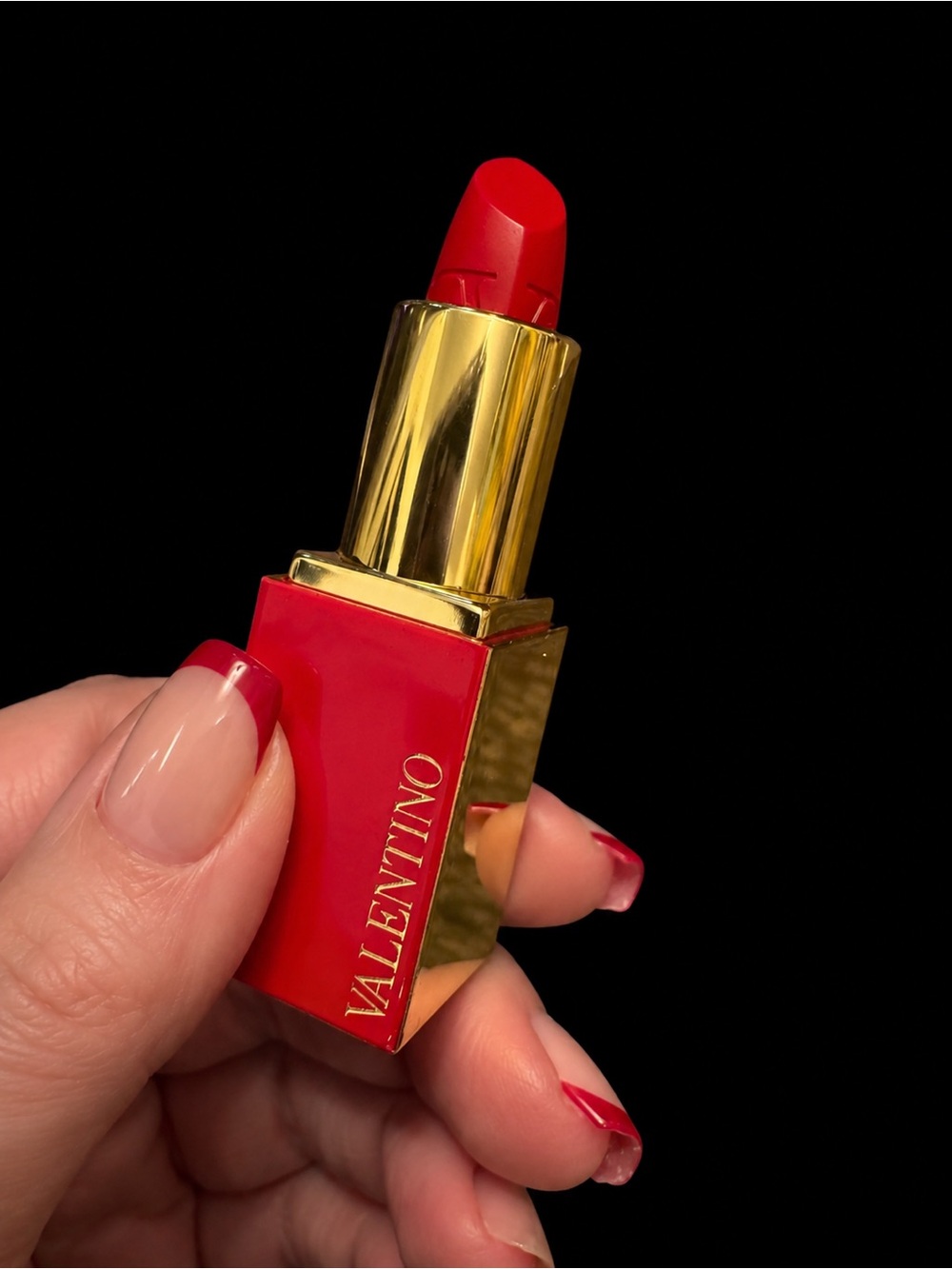 Valentino Rosso Valentino 22R Satin Lipstick Mini Red NWOT